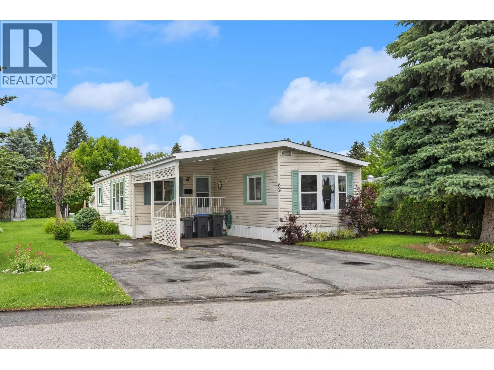 Photo 1 of 30 at #62 – 3535 Casorso Road