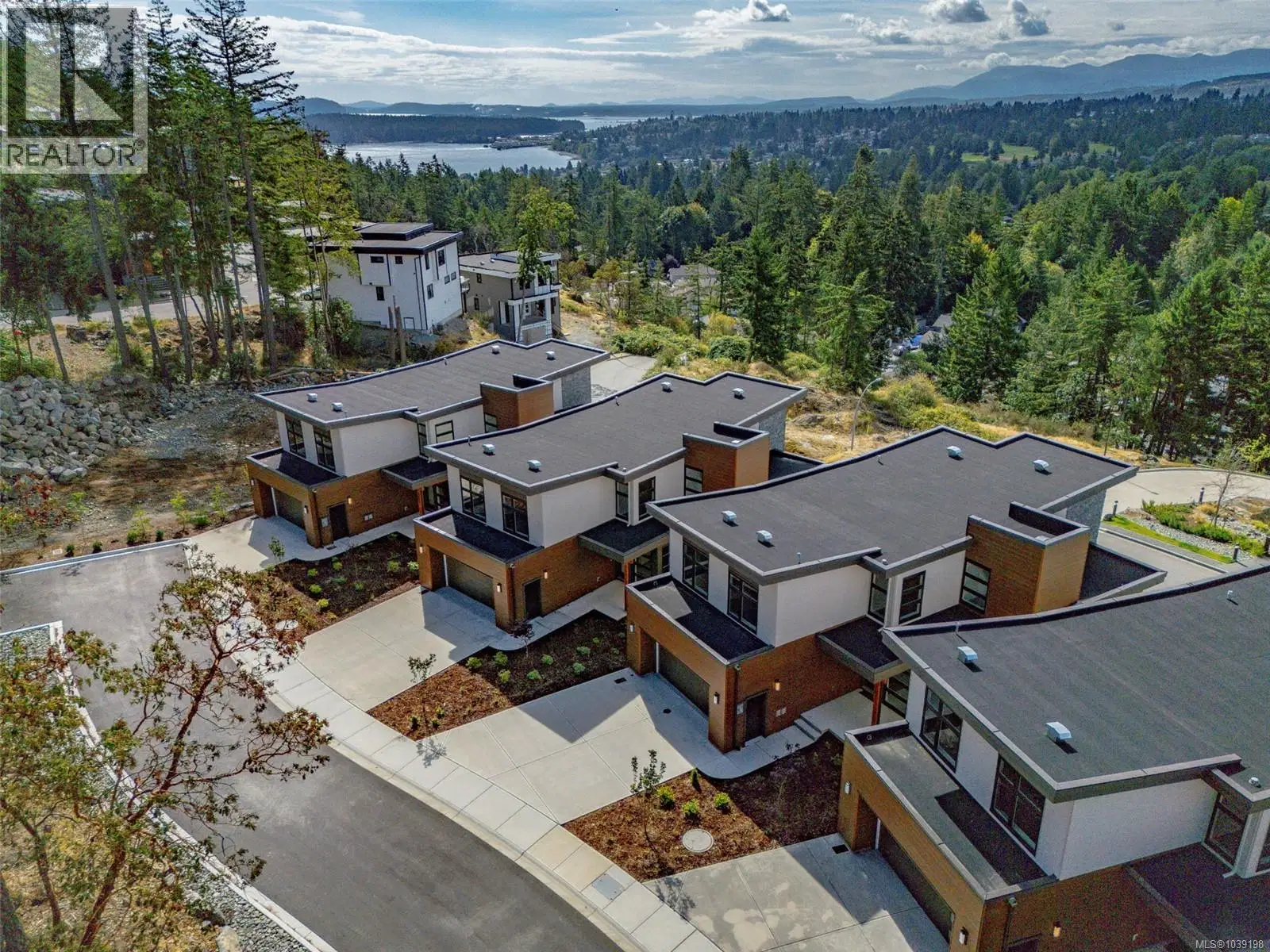 #105 – 1220 Manzanita Place