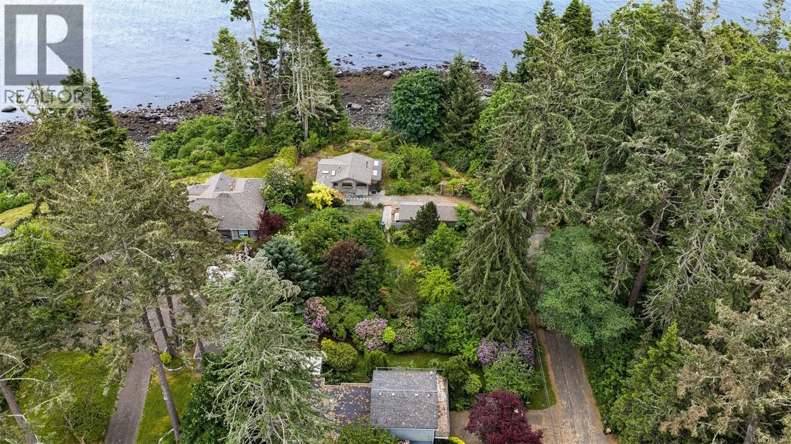 Photo 5 of 22 at B – 7095 Richview Drive