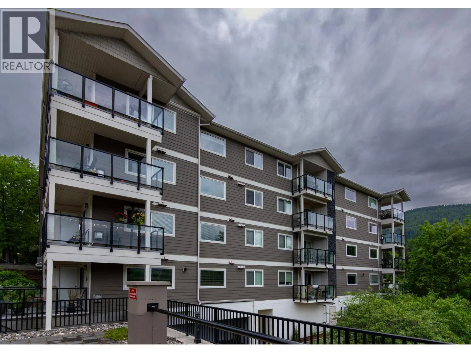 Photo 1 of 45 at #402 – 330 4 Avenue