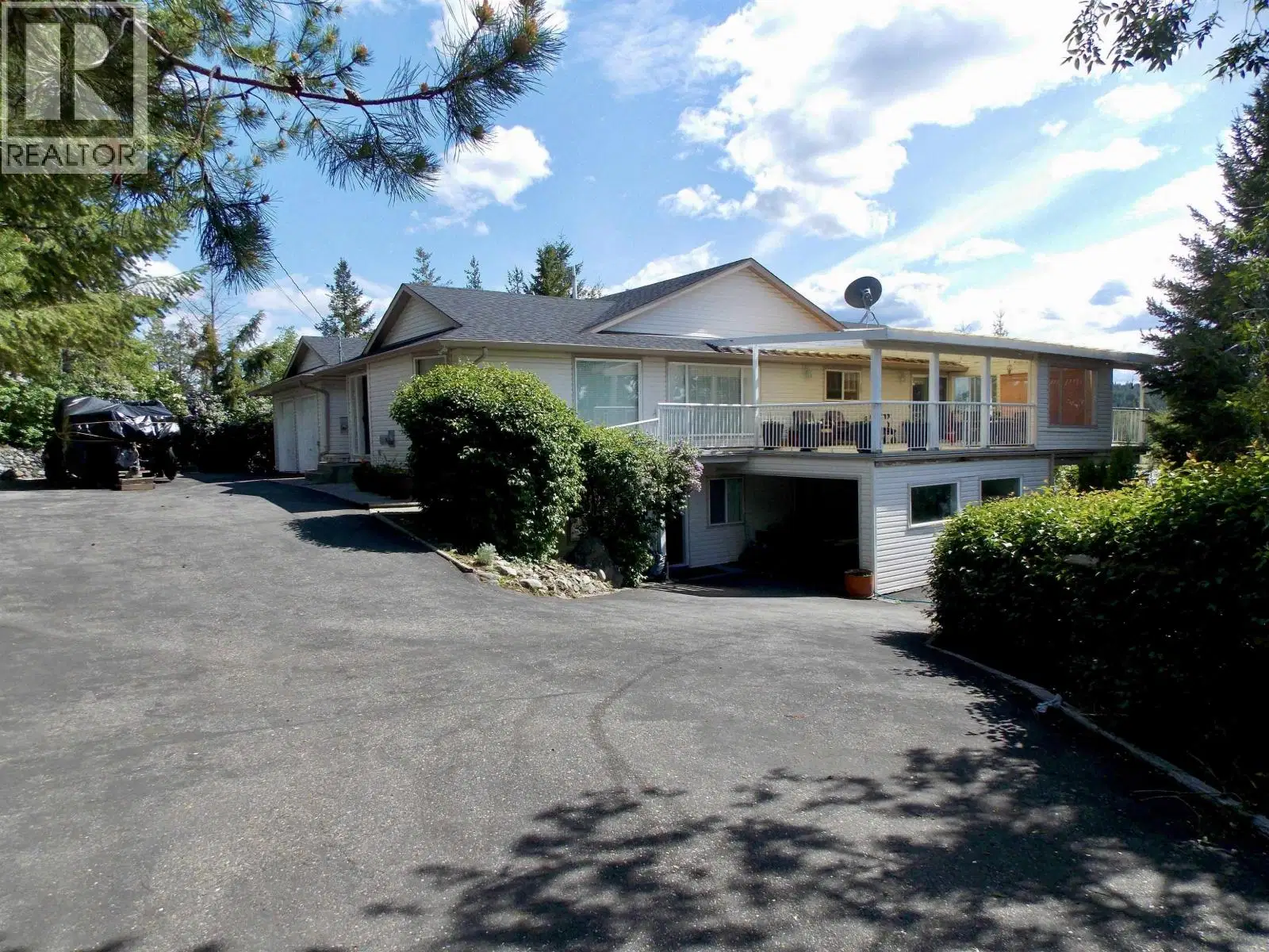 4126 MCKINLEY Drive