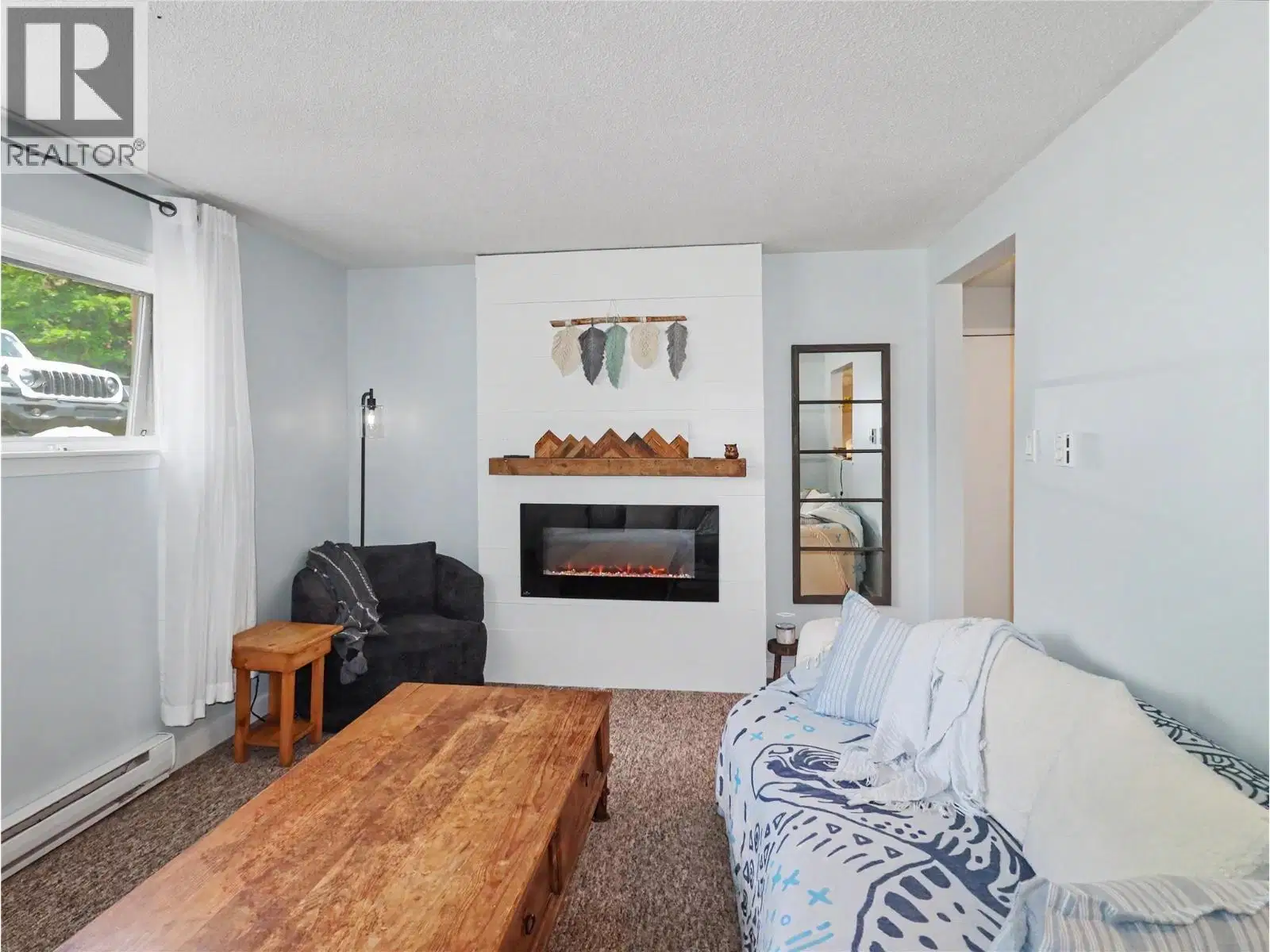 #1 – 668 75TH Avenue