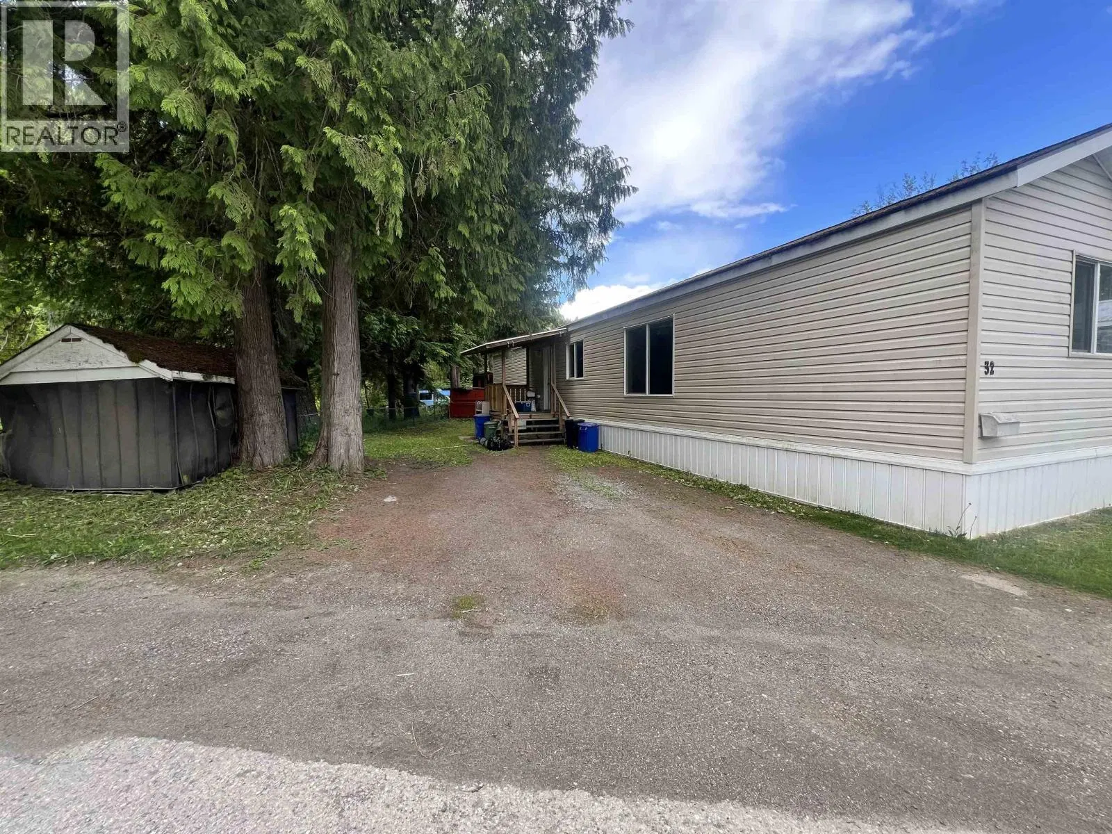Photo 2 of 14 at #32 – 4619 LOWRIE Avenue
