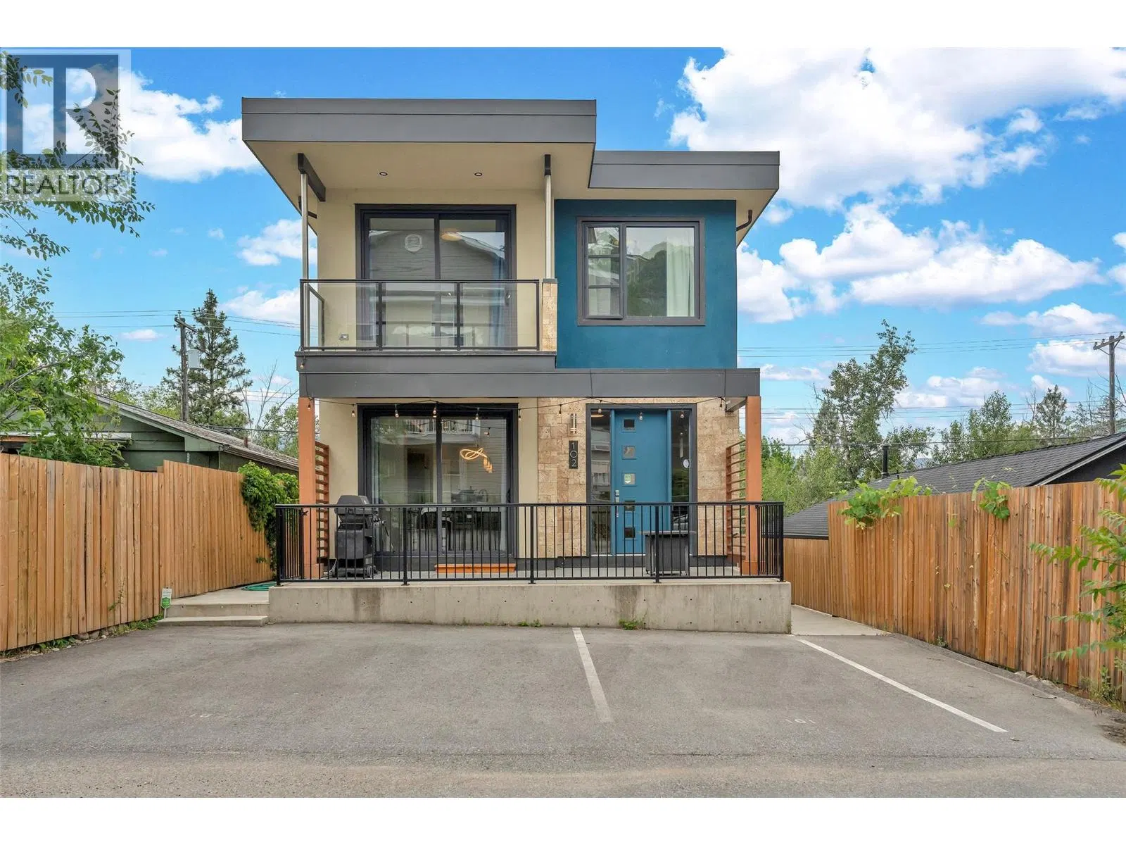 Photo 2 of 40 at #102 – 436 Pickering Street