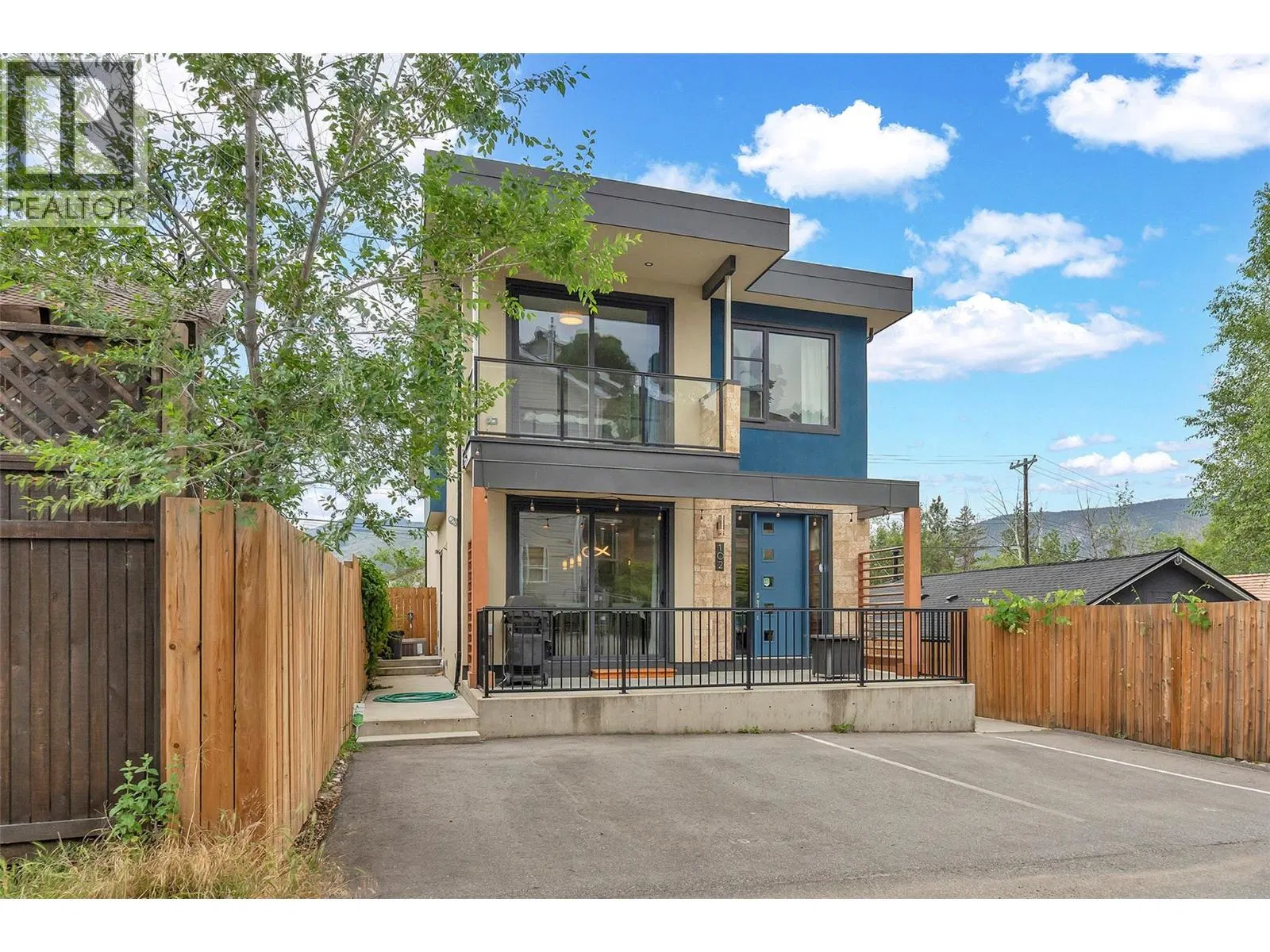 Photo 3 of 40 at #102 – 436 Pickering Street