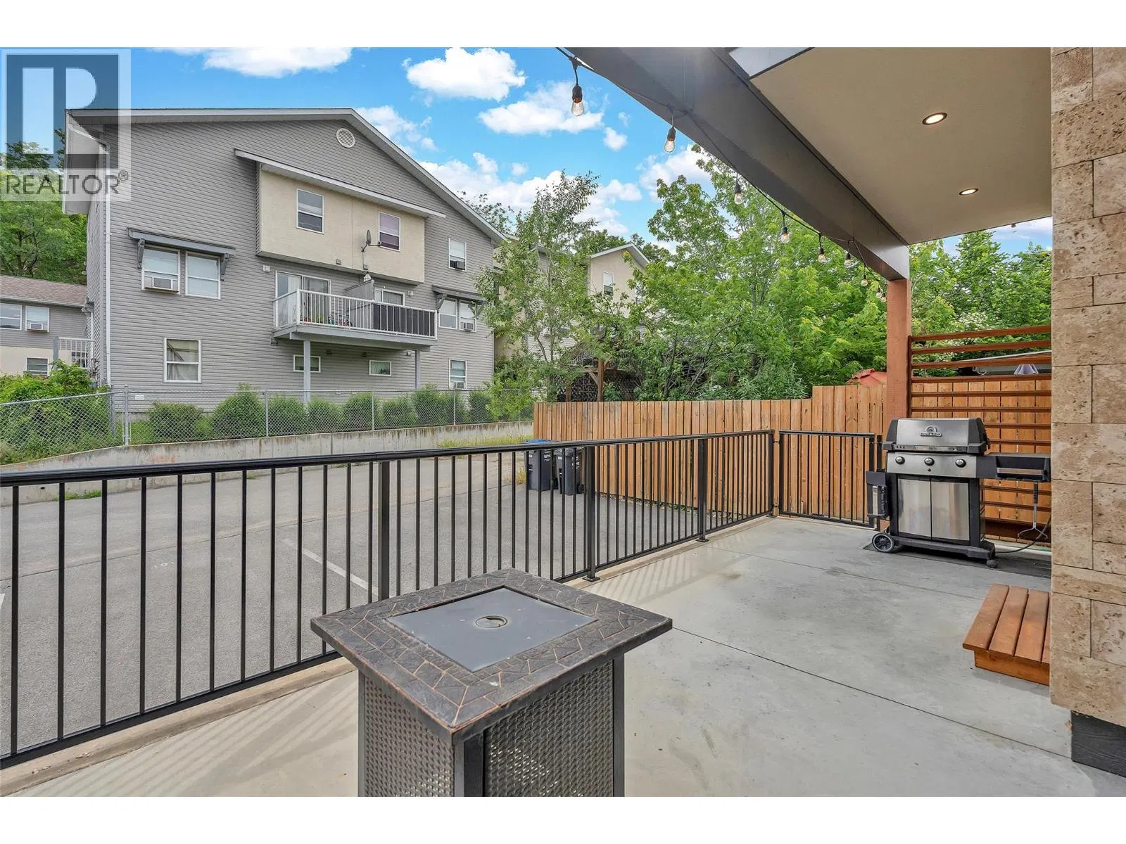 Photo 5 of 40 at #102 – 436 Pickering Street