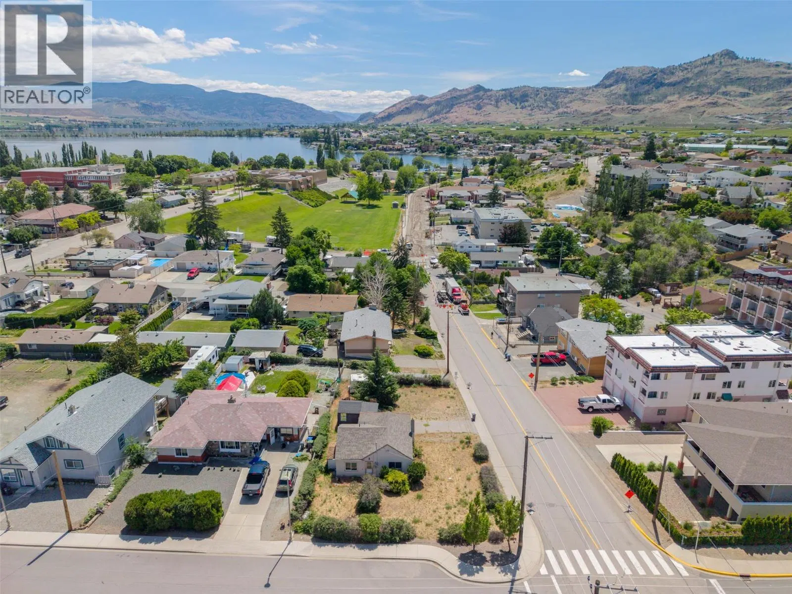 Photo 1 of 33 at 8709 74TH Avenue