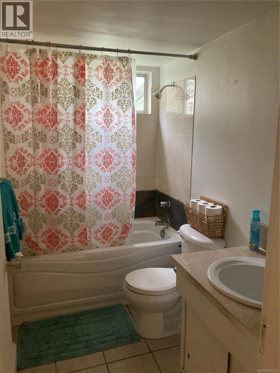 Photo 5 of 6 at #405 – 1083 Maquinna Avenue