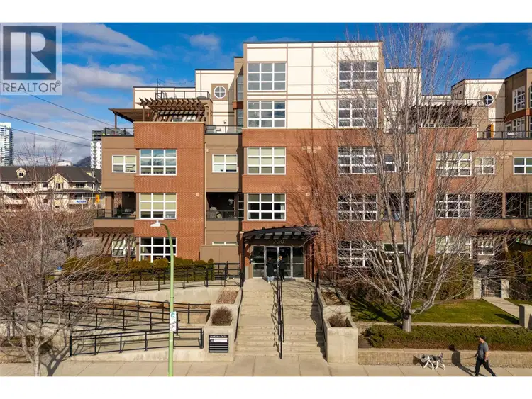#203 – 700 Martin Avenue