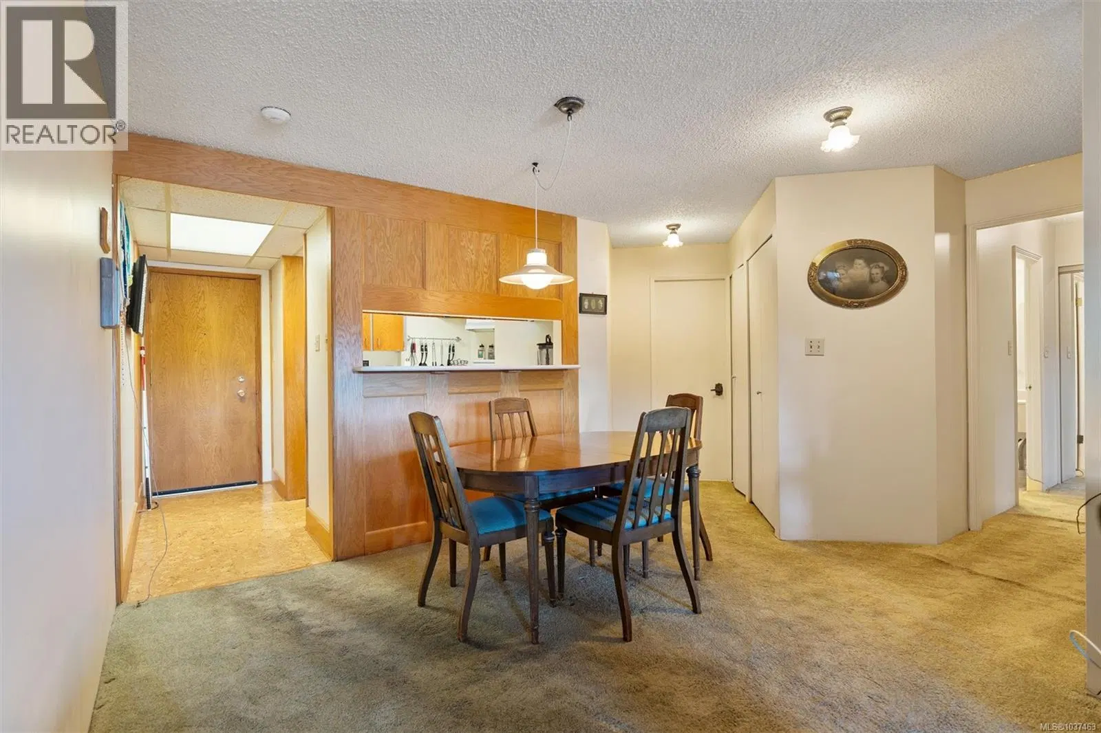Photo 5 of 33 at #402 – 2605 Windsor Road