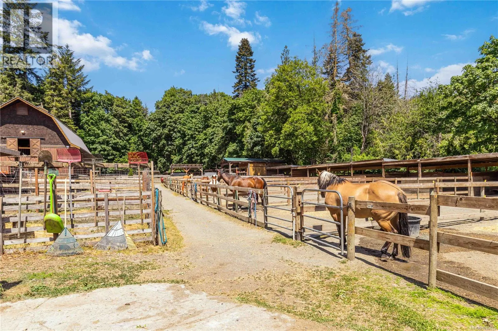 5480 Sooke Road