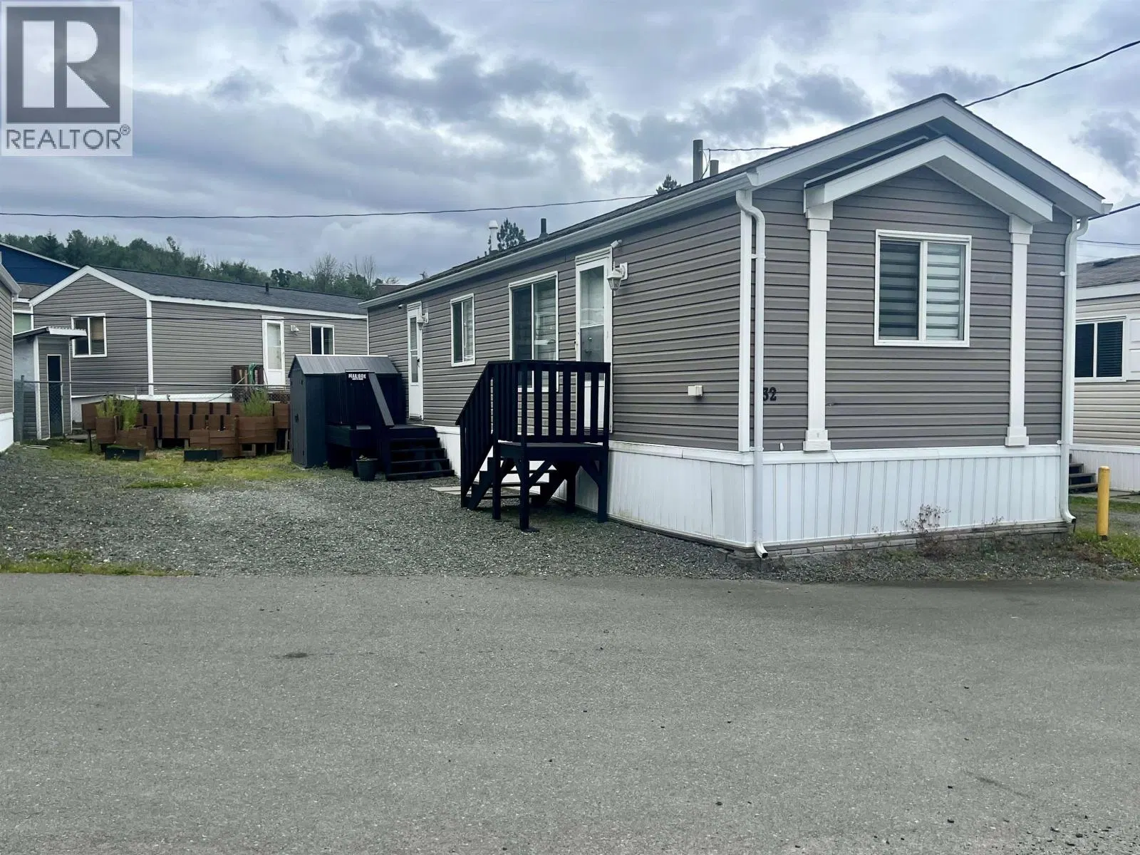 Photo 1 of 11 at #32 – 3614 KALUM Street