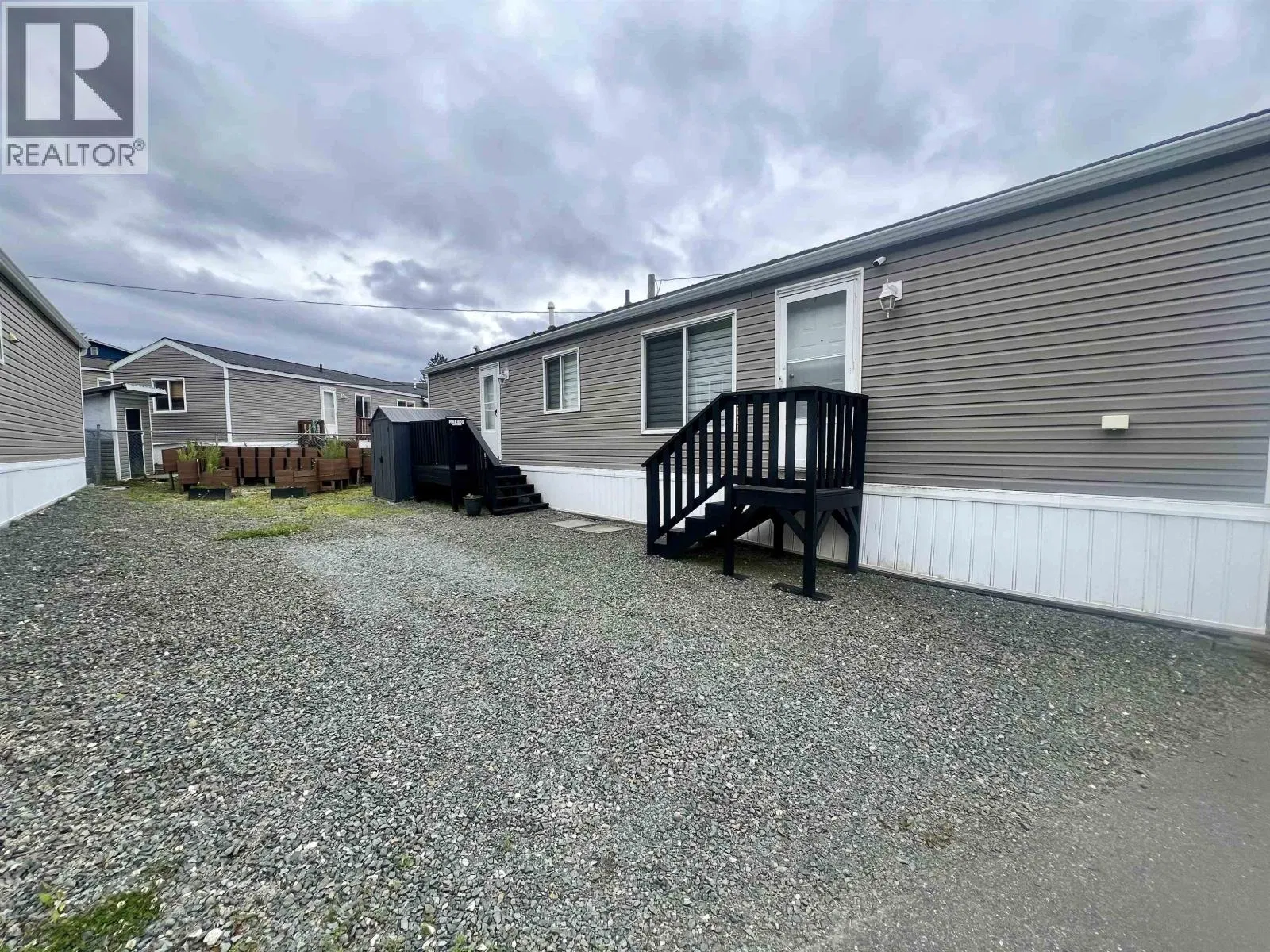 Photo 2 of 11 at #32 – 3614 KALUM Street