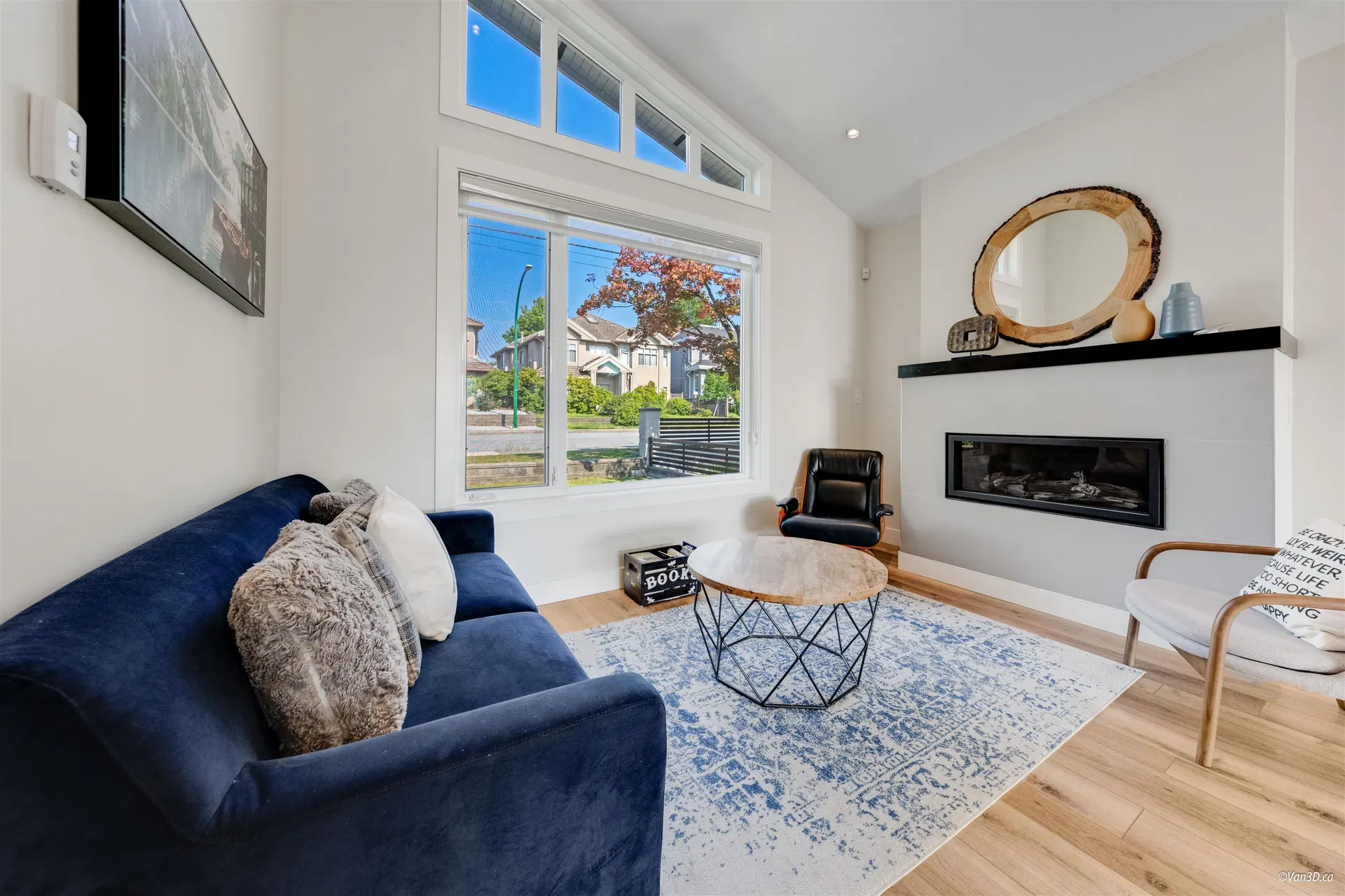 Photo 4 of 38 at 8008 13th Avenue