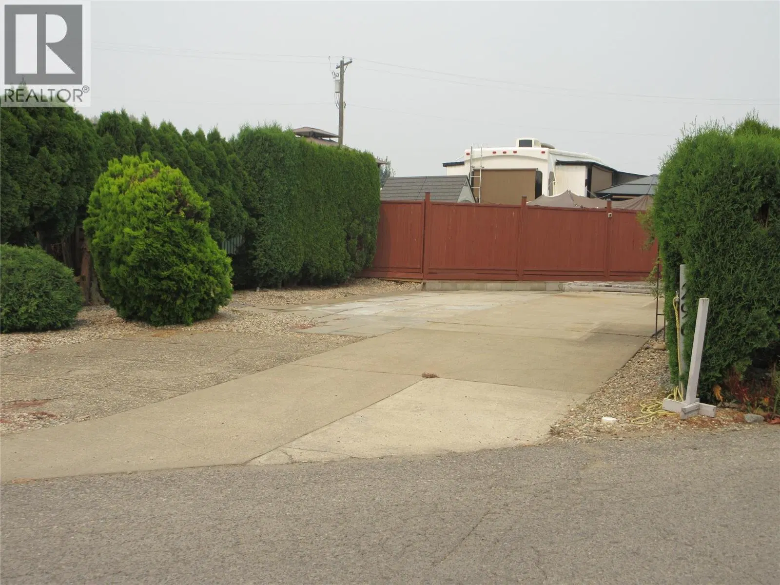 Photo 1 of 10 at #296 – 415 Commonwealth Road