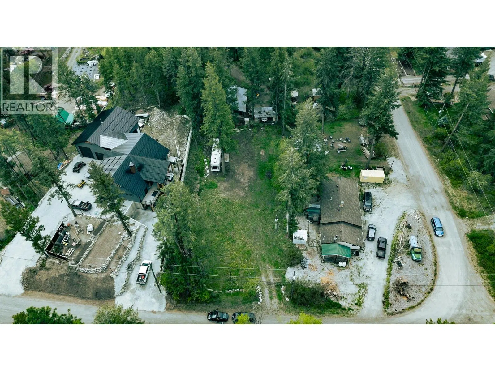 Photo 5 of 6 at 861 Firwood Road