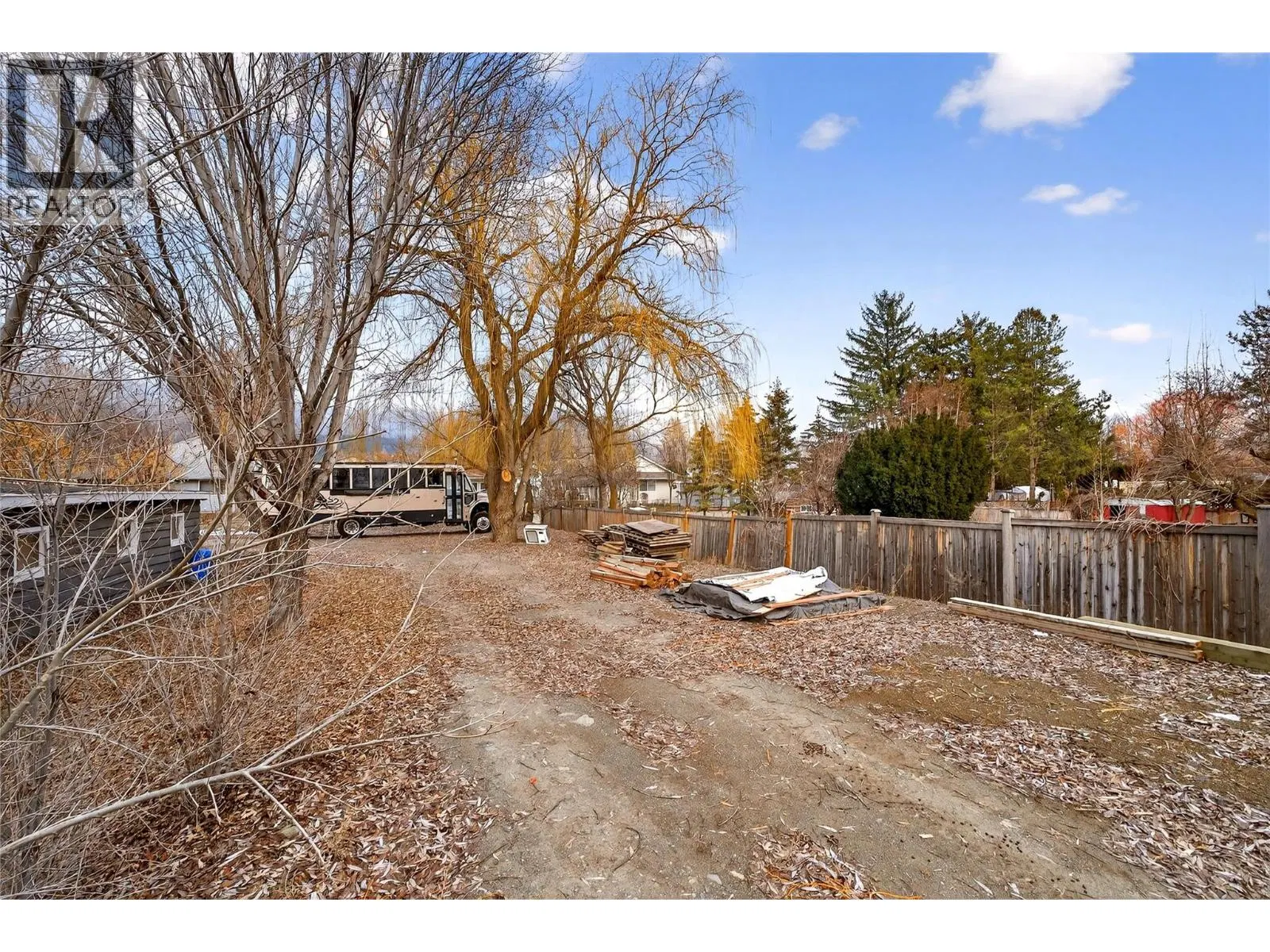 Photo 2 of 19 at 2135 Merritt Avenue