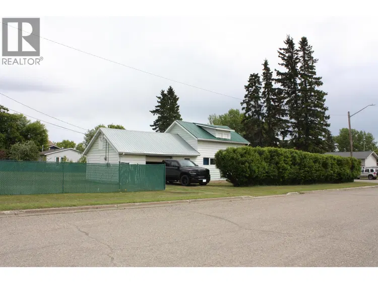 Photo 1 of 32 at 9503 95 Street