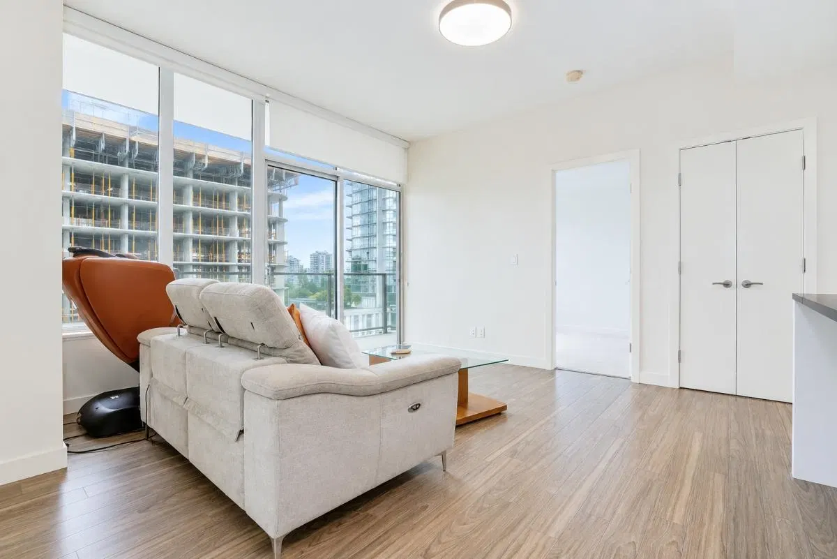 Photo 3 of 21 at #7xx – 6288 Cassie Avenue