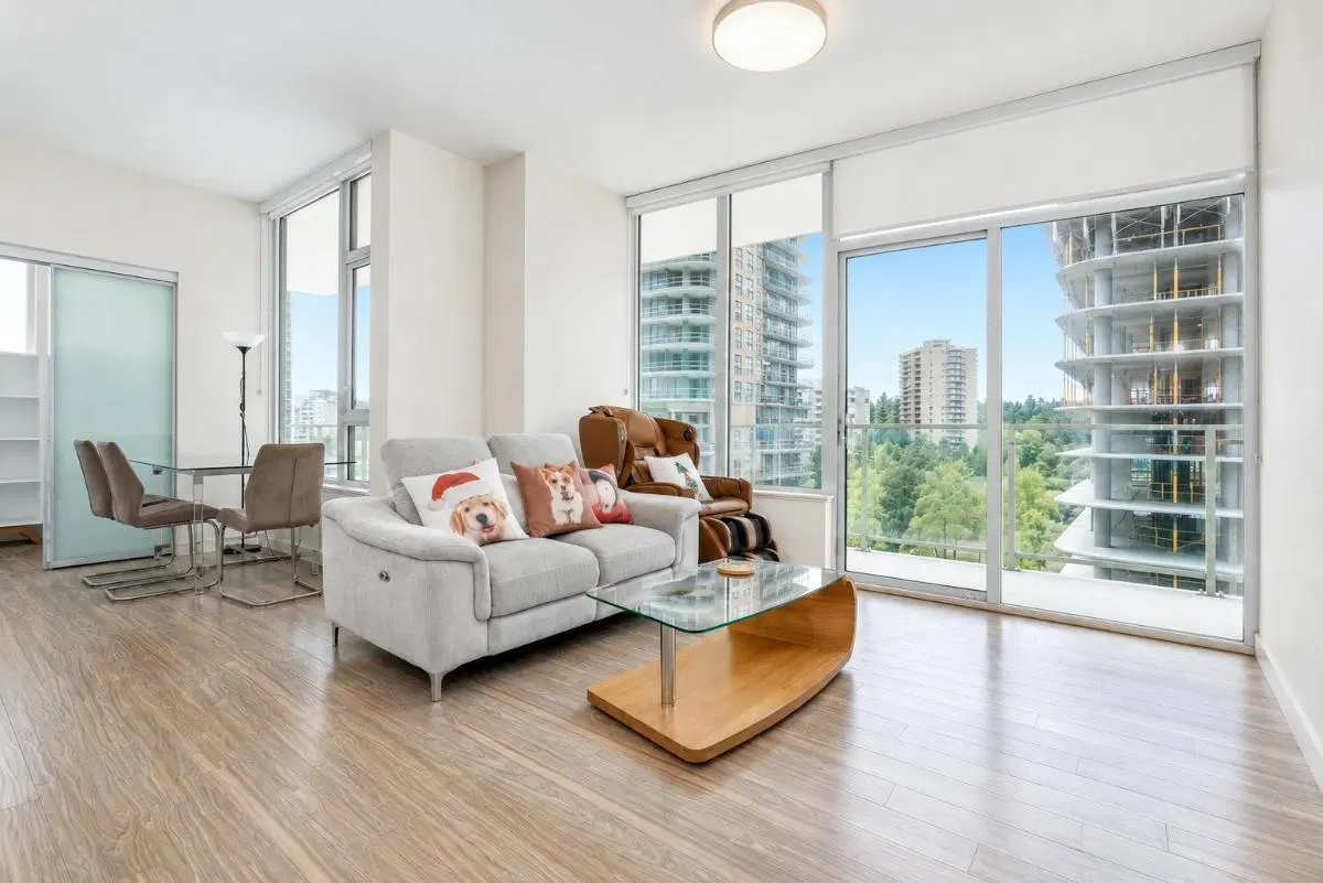 Photo 4 of 21 at #7xx – 6288 Cassie Avenue