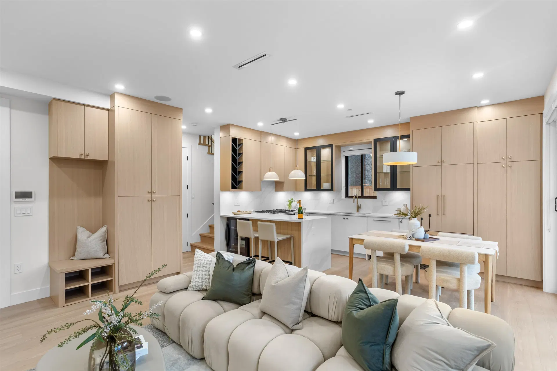 Photo 4 of 20 at #2 – 165 E 45th Avenue