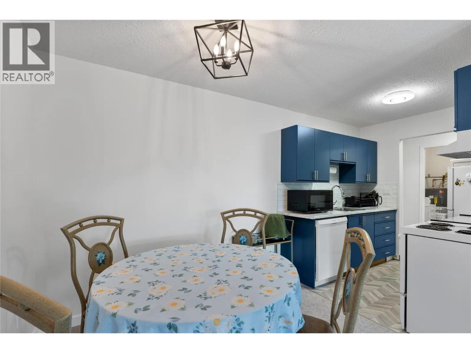 Photo 5 of 23 at #106 – 1760 BRUNNER Avenue