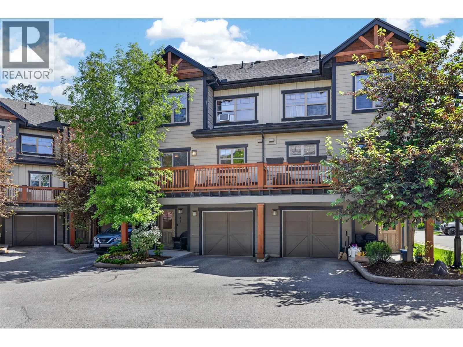 Photo 1 of 41 at #41 – 1000 9TH Street