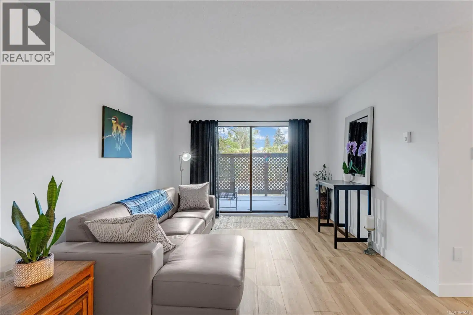 #109 – 3251 Cowichan Lake Road