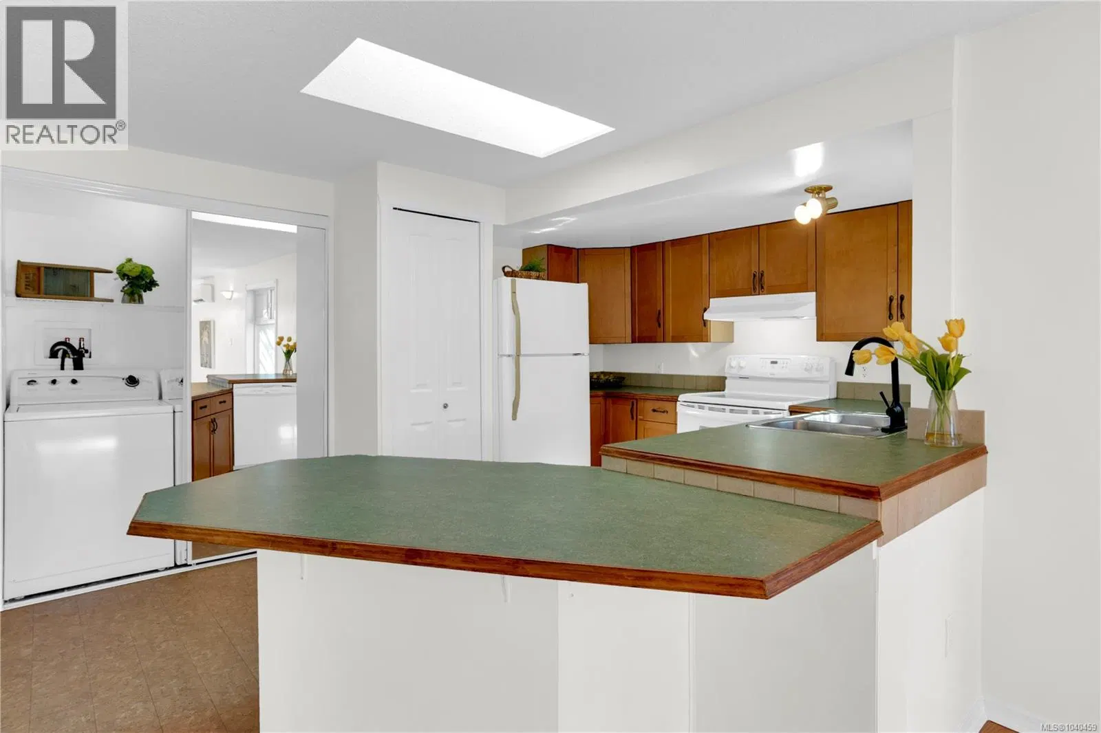 Photo 4 of 30 at #7 – 80 Fifth Street