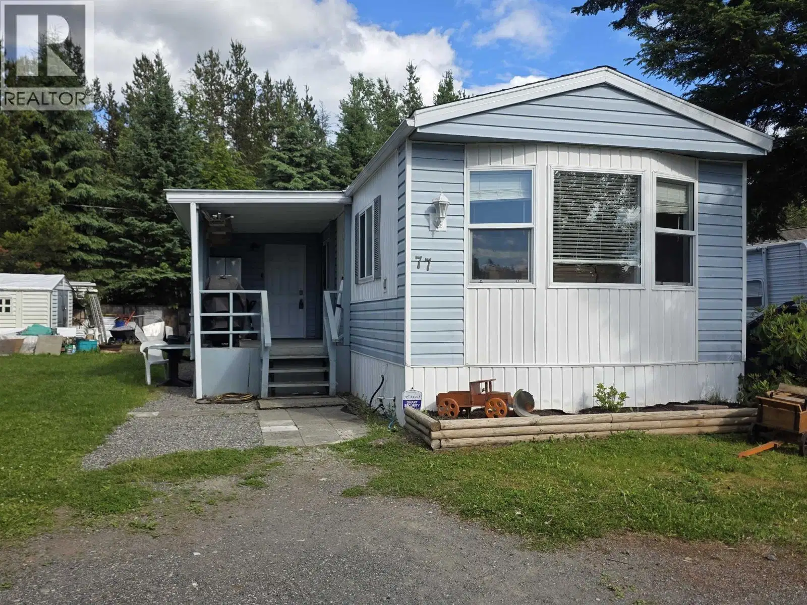 #77 – 3616 LARCH Avenue