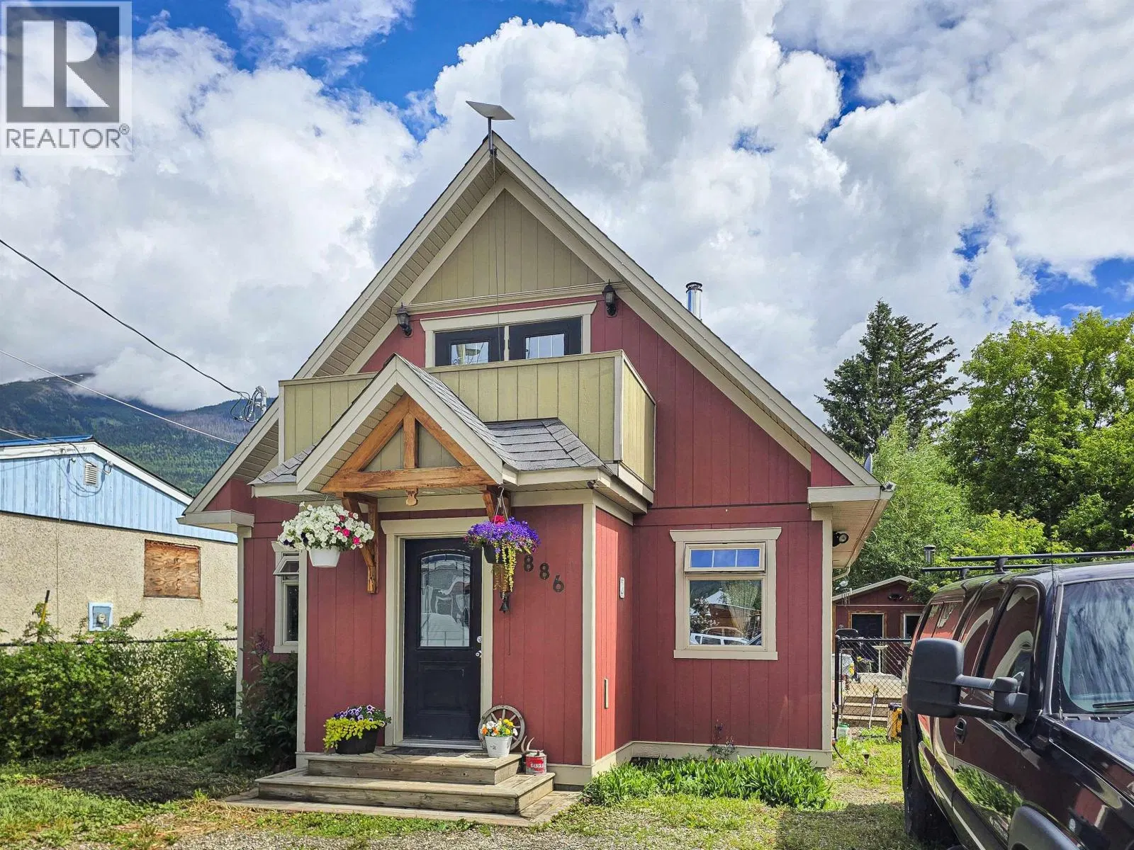 Photo 1 of 19 at 886 4TH Avenue