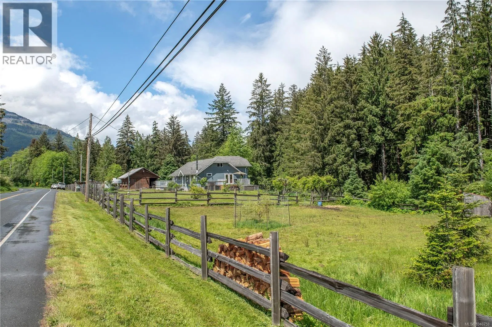 Photo 1 of 64 at 870 Sayward Road