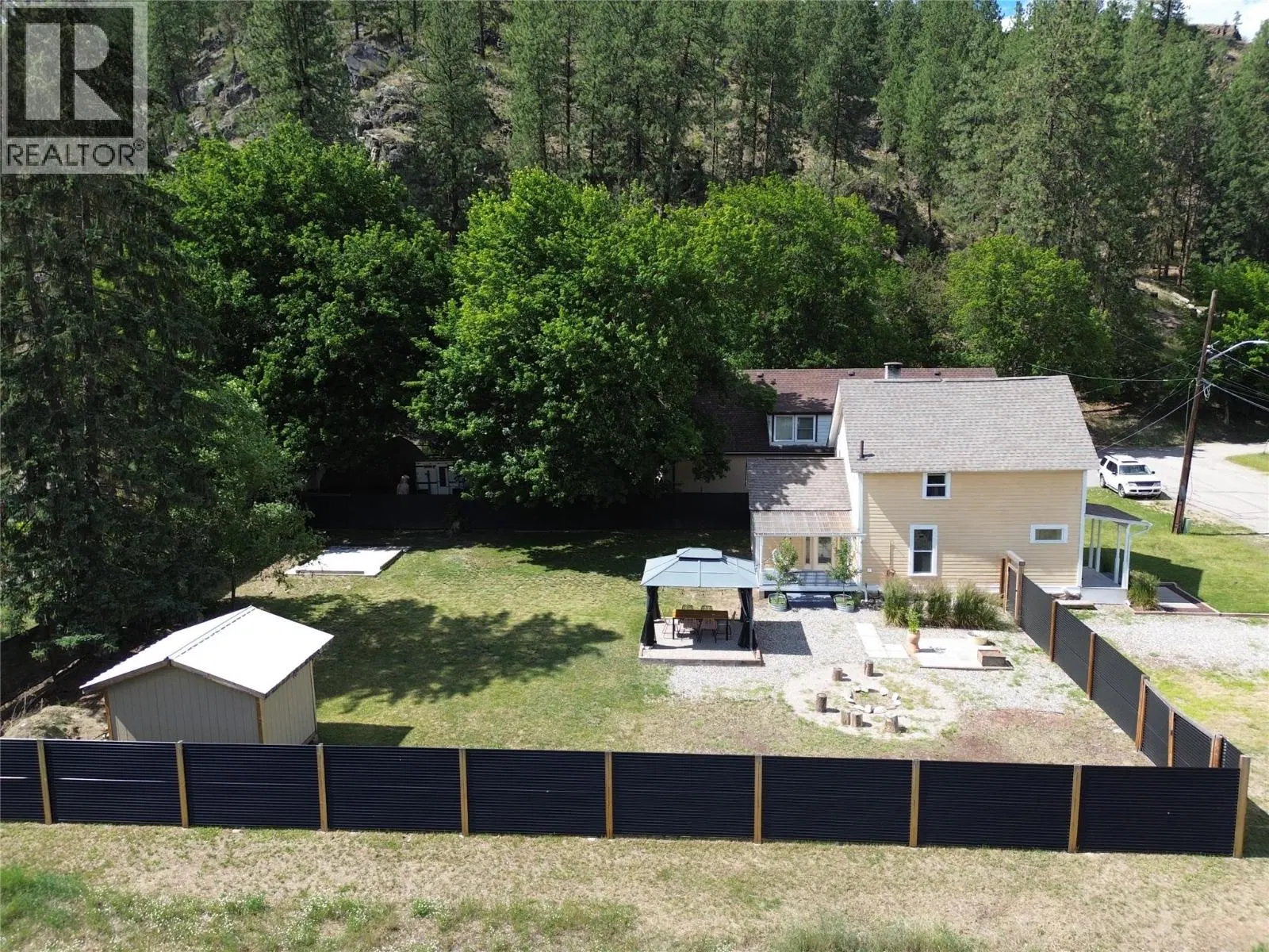 Photo 3 of 47 at 7577 4th Street