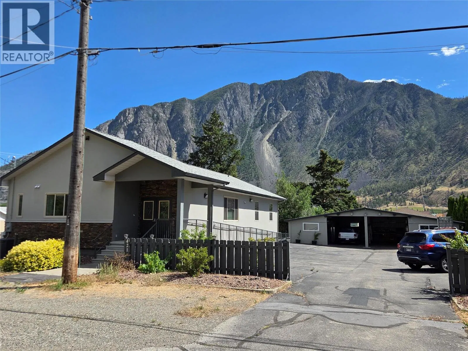Photo 2 of 44 at 421 9th Avenue