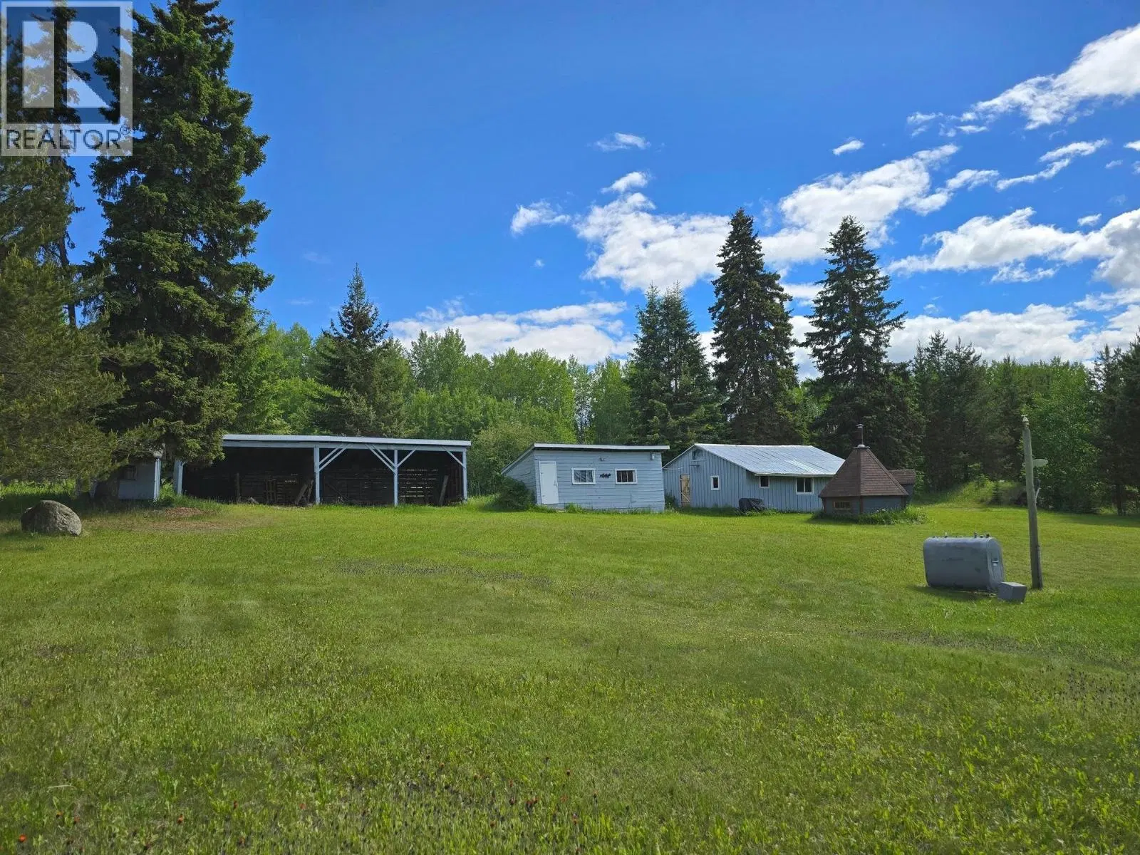 Photo 3 of 40 at 5710 HORSEFLY Road