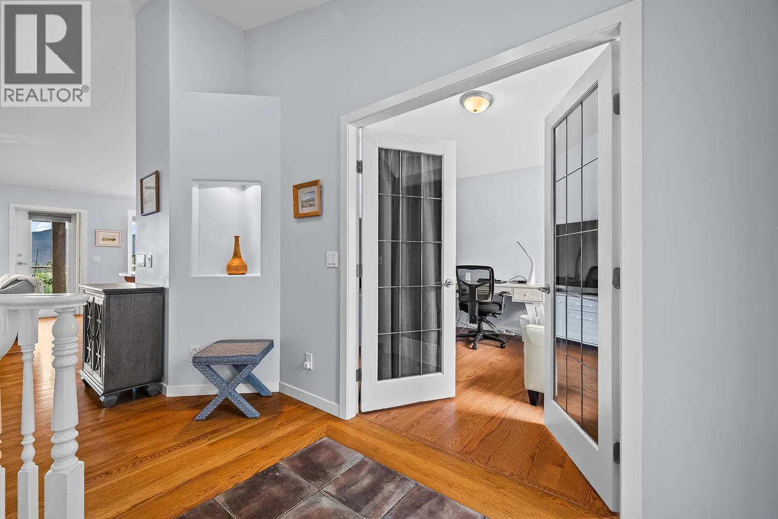 Photo 5 of 56 at 3069 Bridlehill Drive