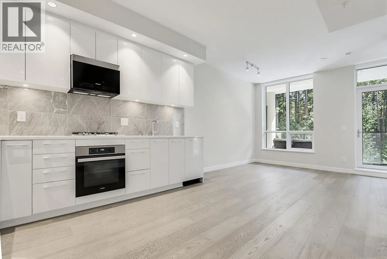 Photo 3 of 29 at #607 – 5608 BERTON Avenue