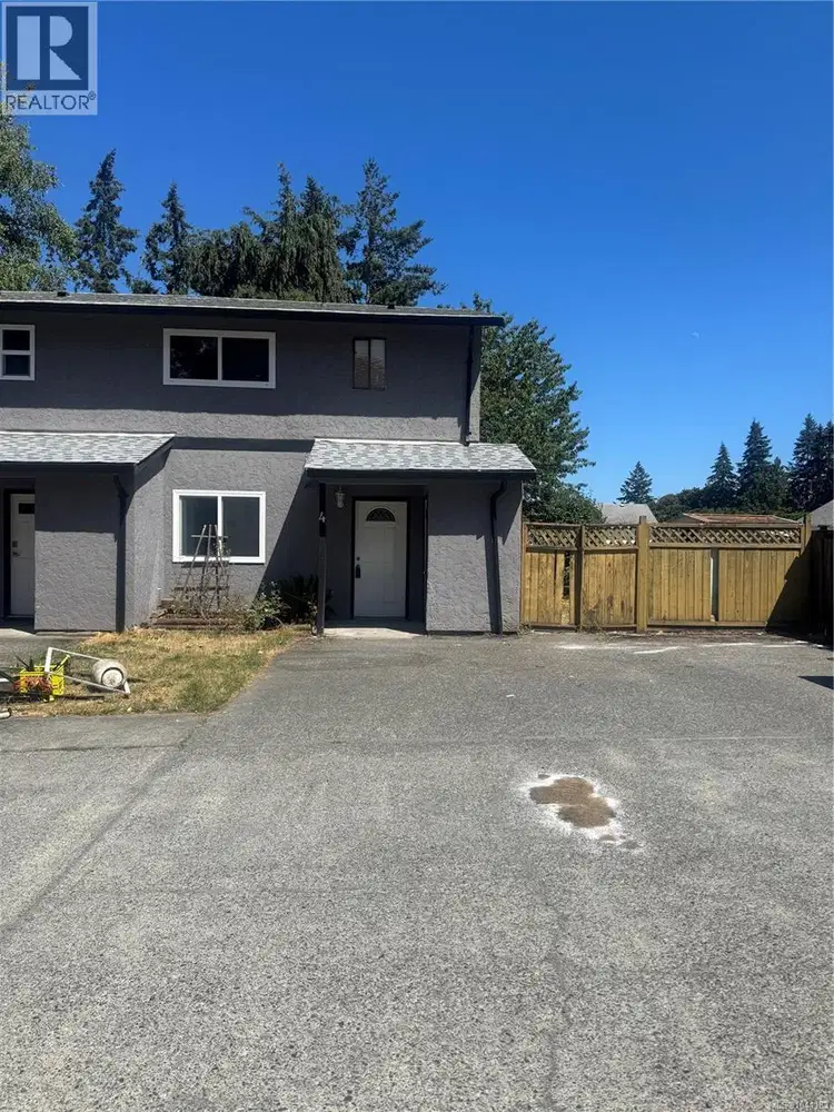 #4 – 715 Malone Road