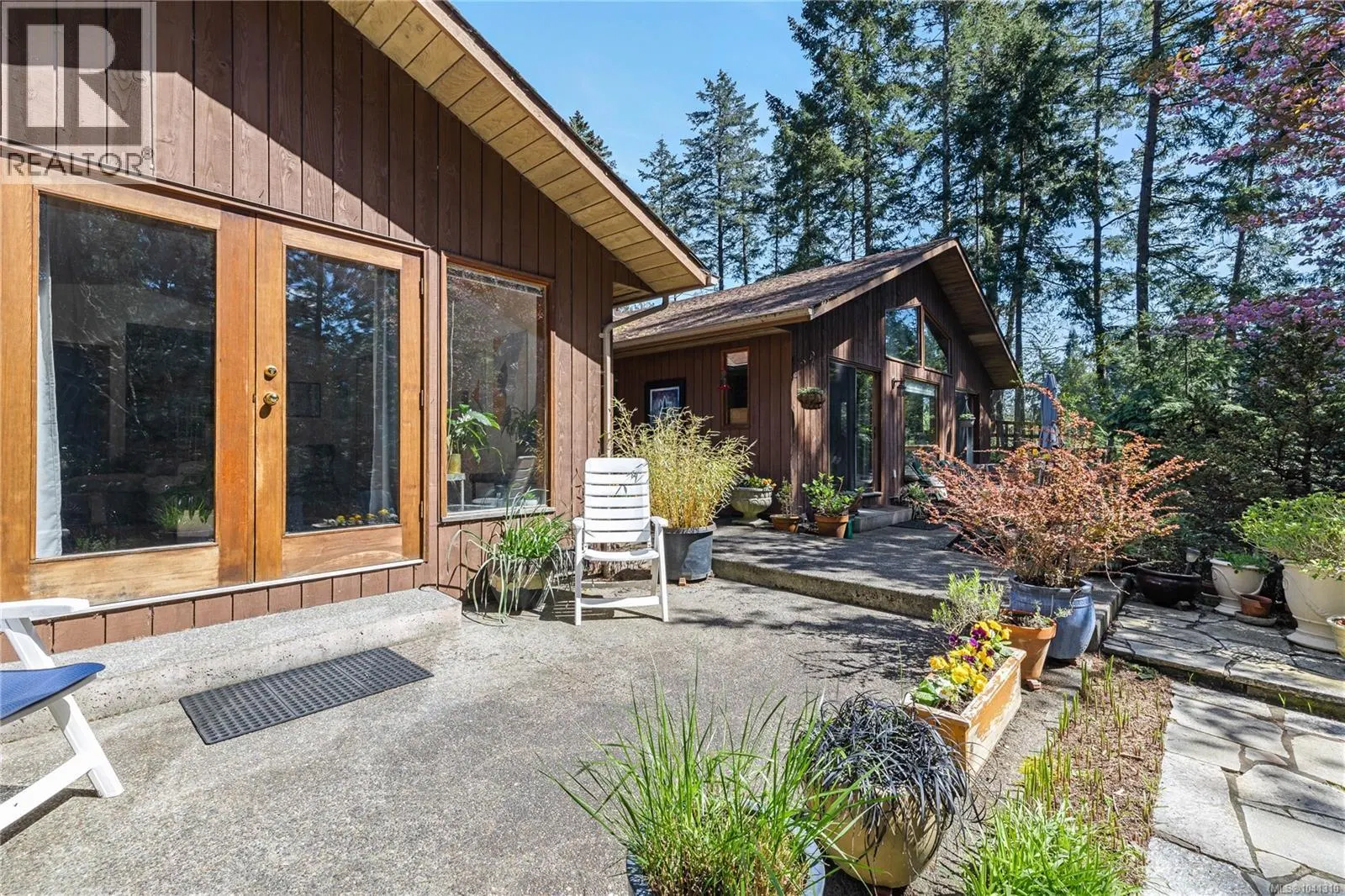 Photo 1 of 42 at 112 Cairns Place