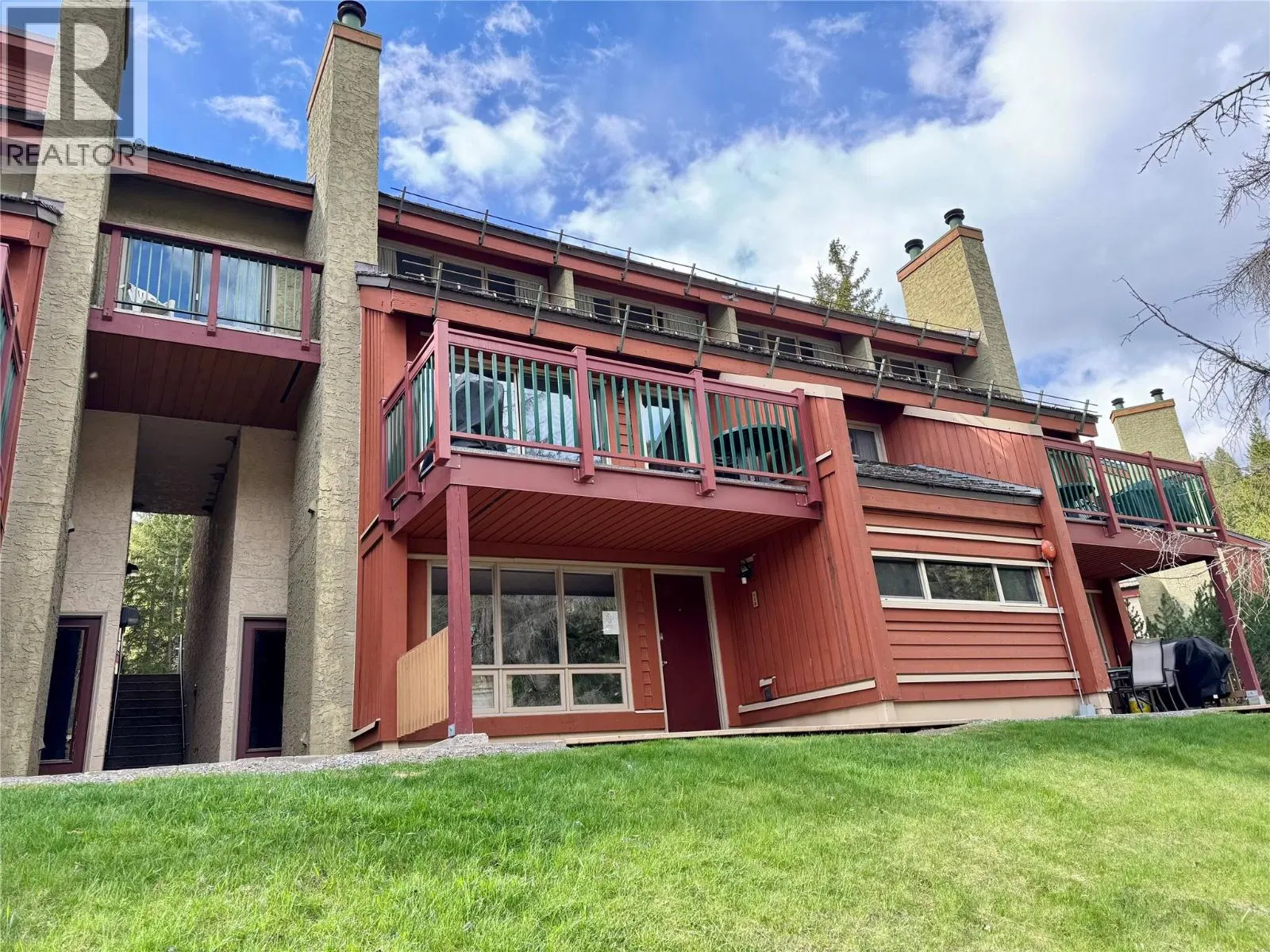 Photo 1 of 16 at #528 – 2030 PANORAMA Drive