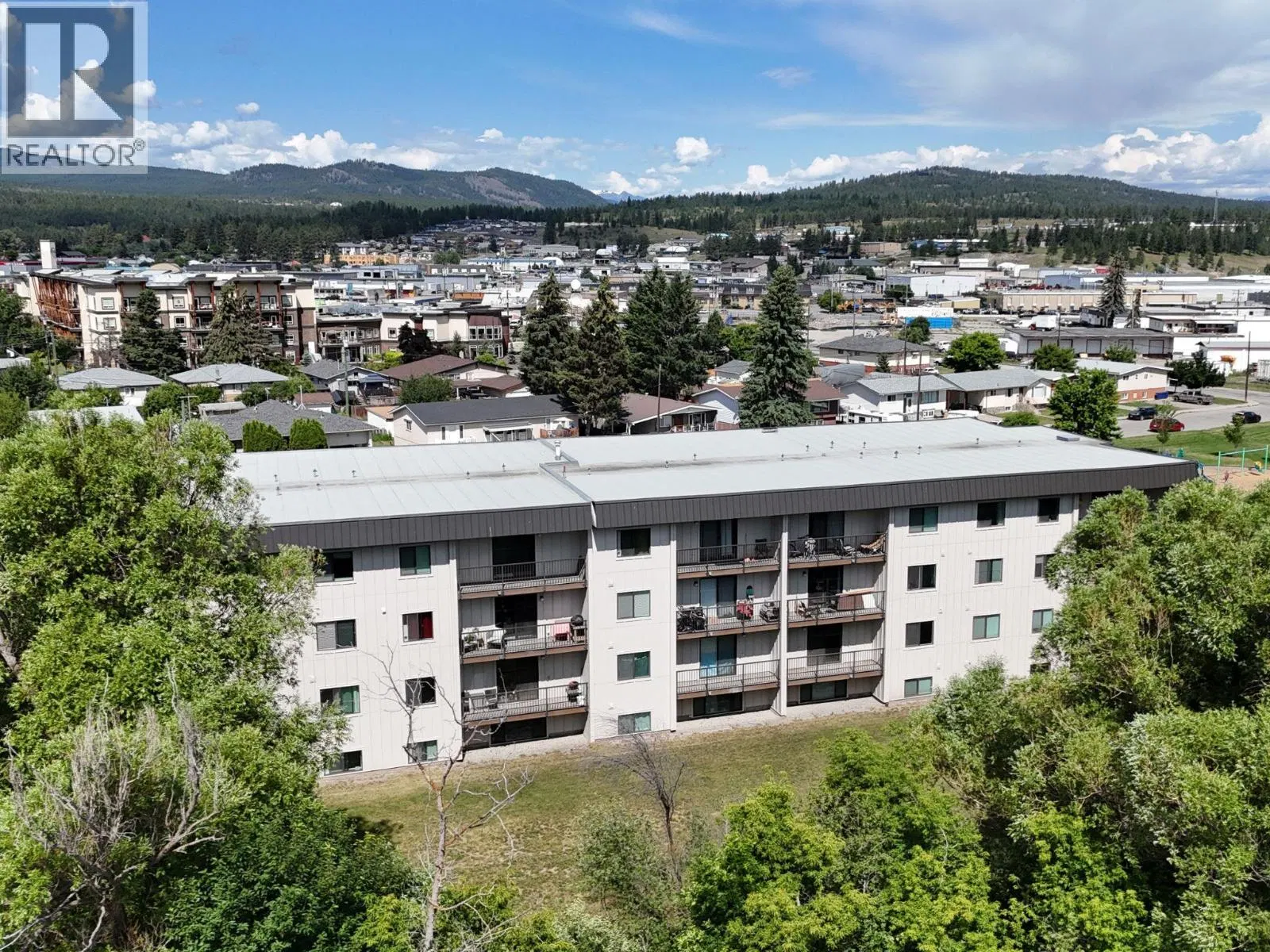 Photo 1 of 25 at #104 – 606 18th Avenue