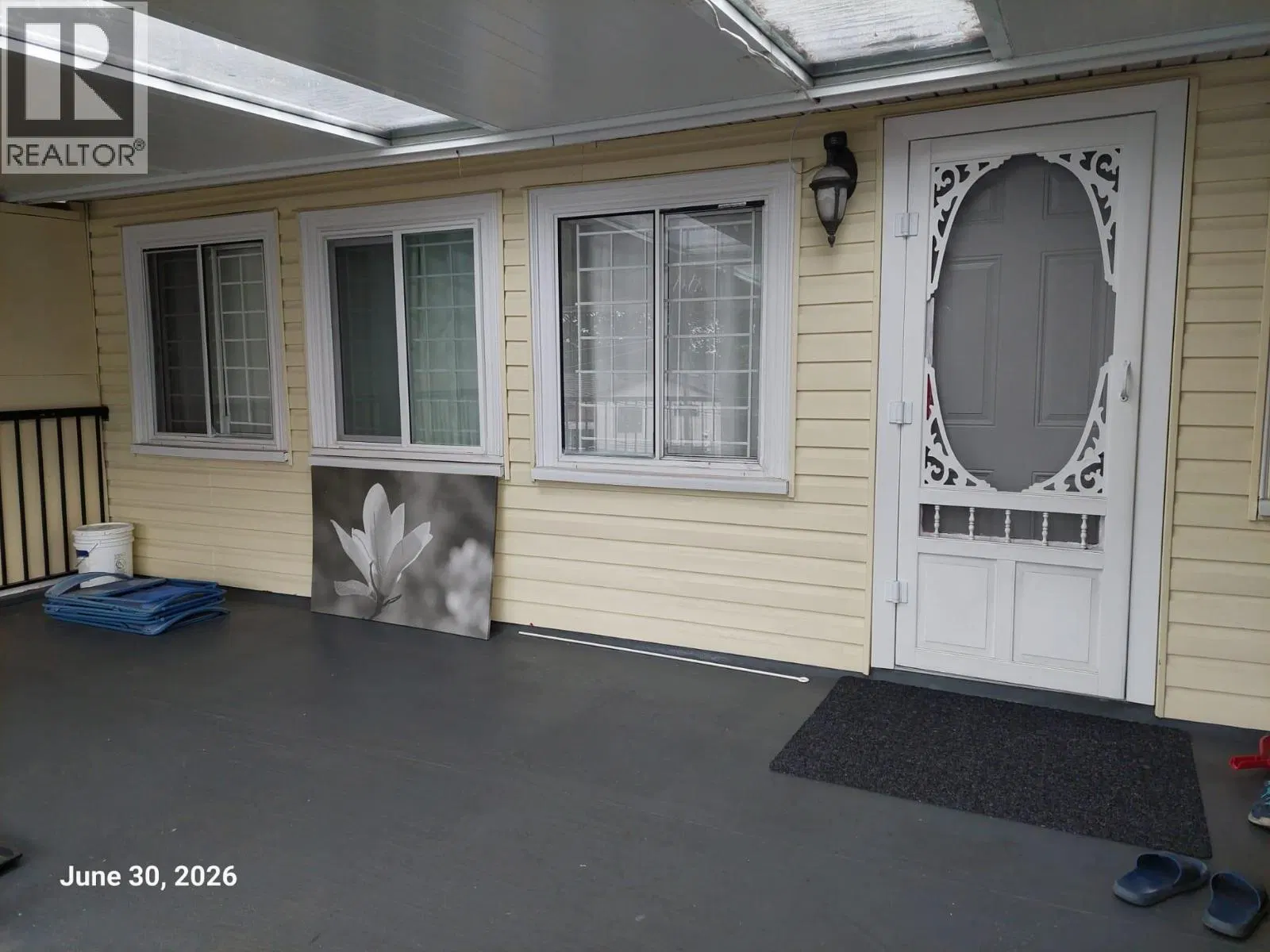 Photo 2 of 14 at 3638 East PENDER Street