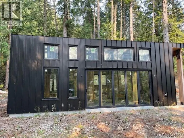 Photo 1 of 8 at 1376 Isabella Point Road