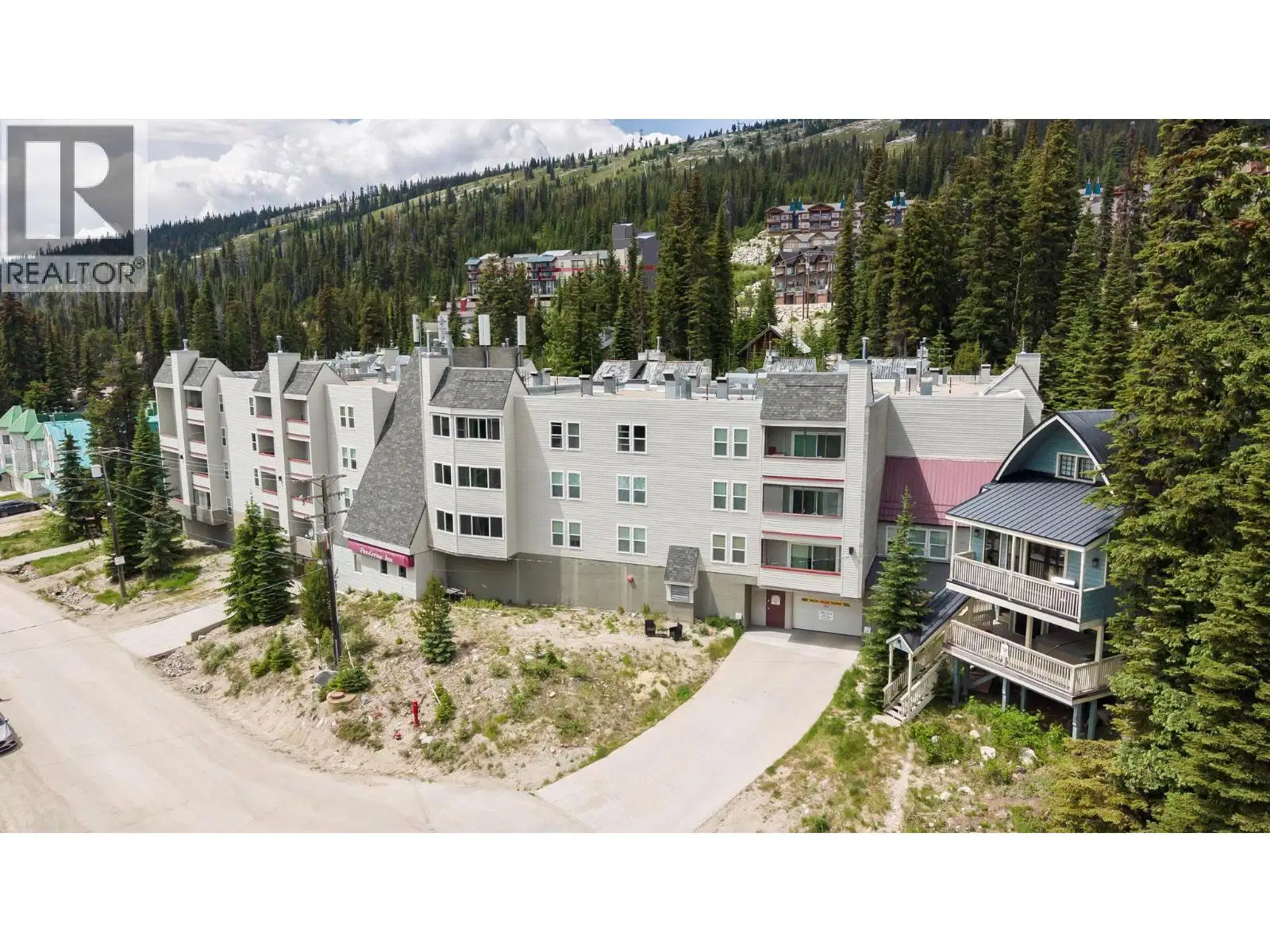 #210 – 60 Wolverine Road