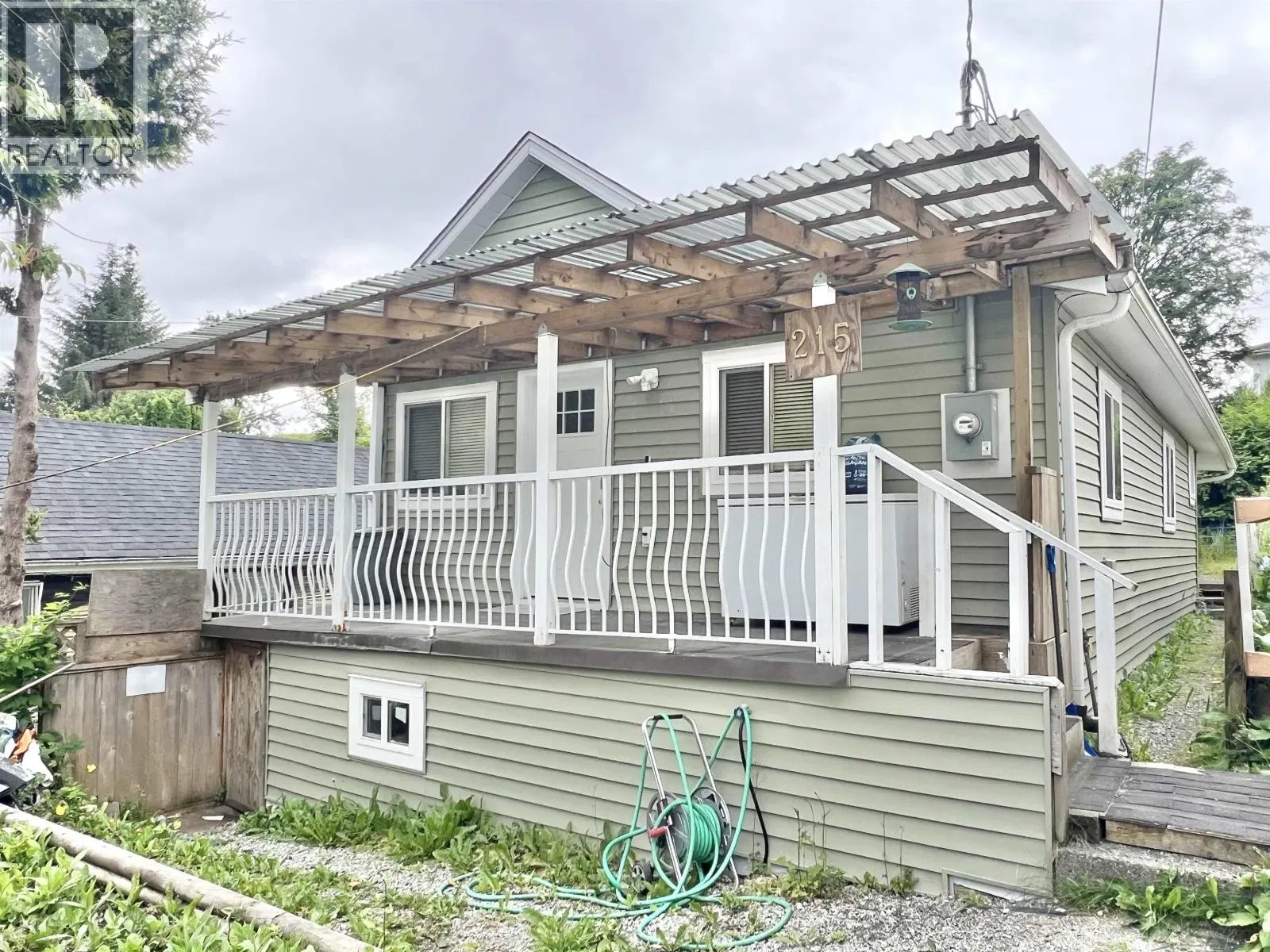 Photo 1 of 9 at 215 9TH Avenue