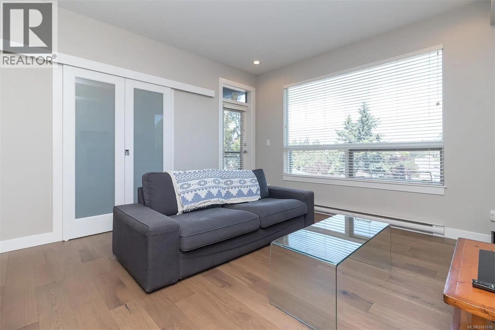 Photo 3 of 25 at #203 – 1008 Tillicum Road