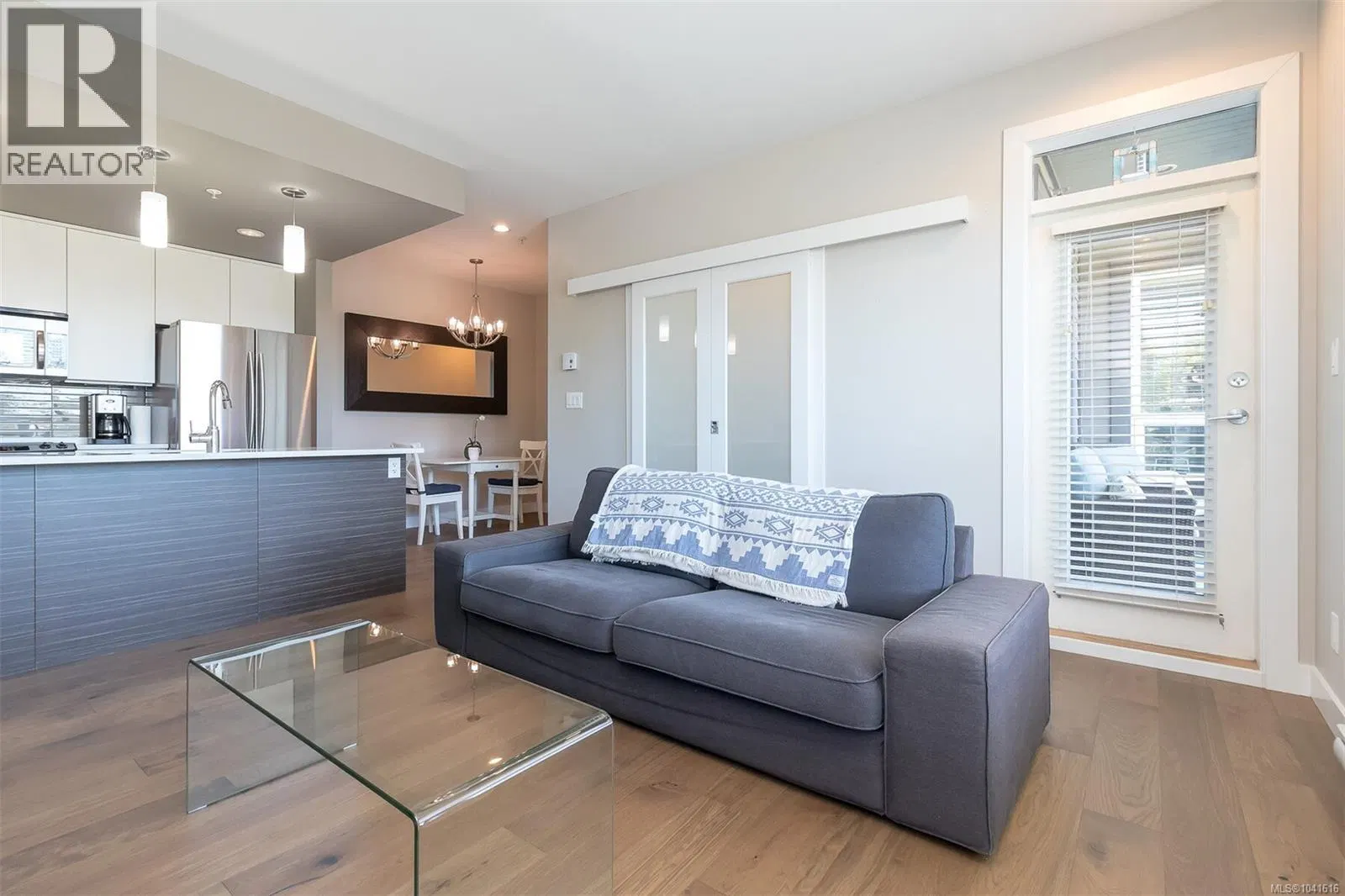 Photo 4 of 25 at #203 – 1008 Tillicum Road
