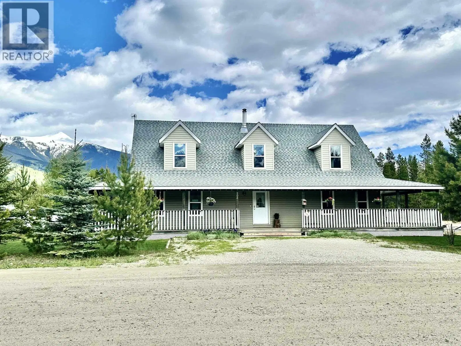 205 DOGWOOD Street