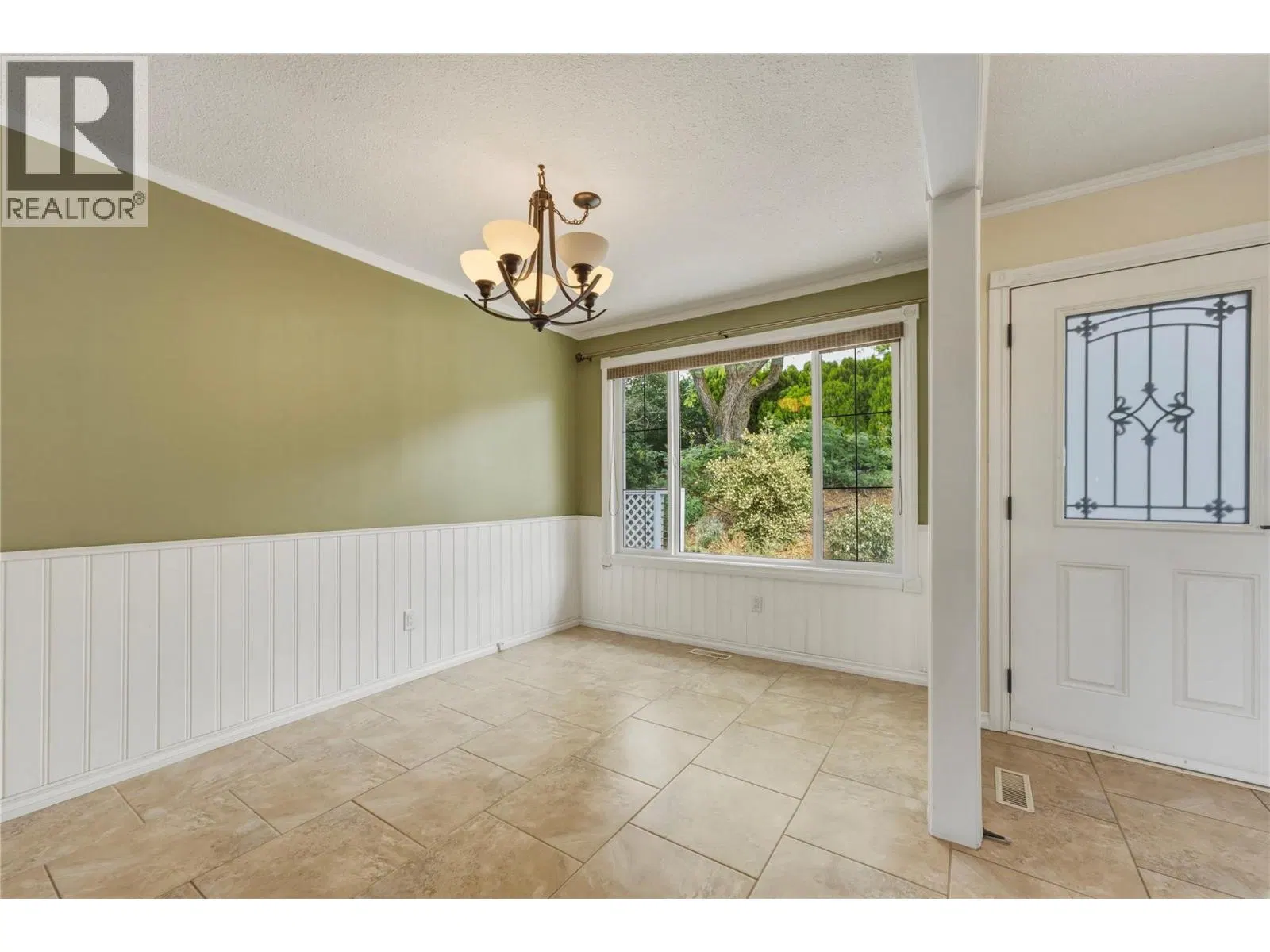 Photo 5 of 66 at 6864 Bryden Road