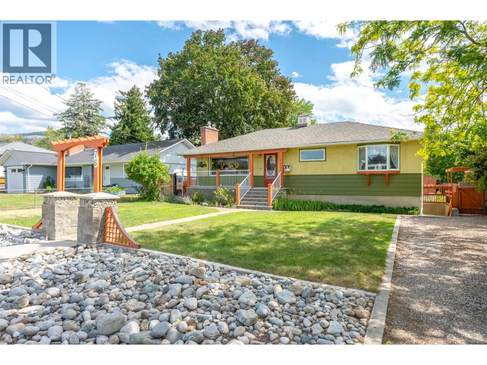 76 Huth Avenue